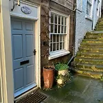 Saltwick بيت للعطل ويتبي